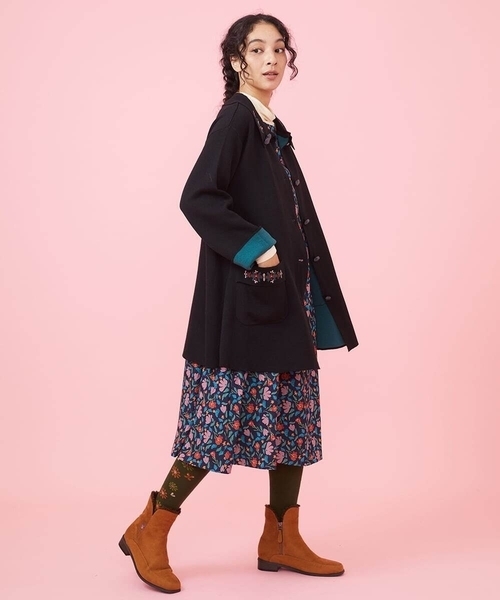 Jocomomola(ホコモモラ)の「Pestinos フラワープリントノースリーブワンピース(ワンピース・レディース・ネイビー/ベージュ・42/40)」の15枚目の写真