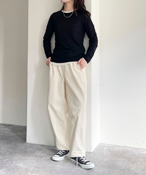 fredy emue（フレディエミュ）の「コーデュロイ イージーカーブパンツ（その他パンツ・レディース・オフホワイト/チャコールグレー・36/38）」の18枚目の写真