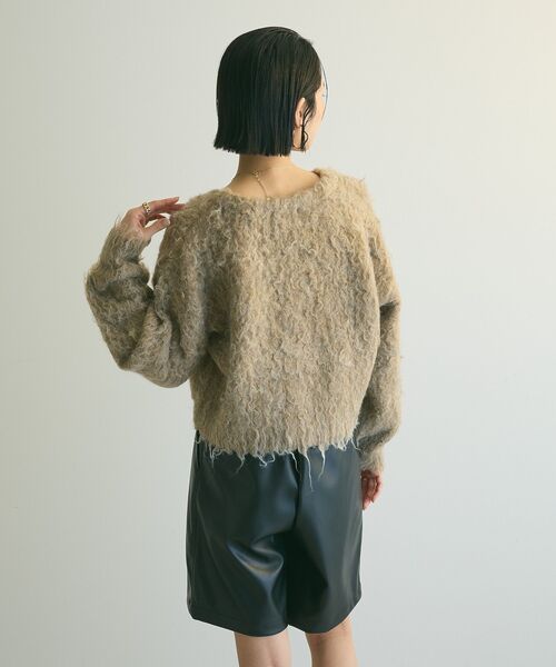 armonia(アルモニーア)の「armonia.シャギーショートカーディガン(カーディガン/ボレロ・レディース・ベージュ/グレー/ブルー・FREE)」の22枚目の写真