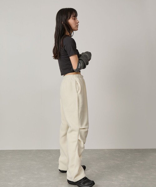 NERGY（ナージー）の「ソフトニットアームウォーマー（手袋・レディース・グレー/オフホワイト・FREE）」の16枚目の写真