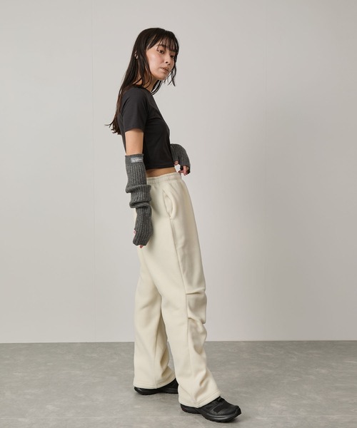 NERGY（ナージー）の「ソフトニットアームウォーマー（手袋・レディース・グレー/オフホワイト・FREE）」の17枚目の写真