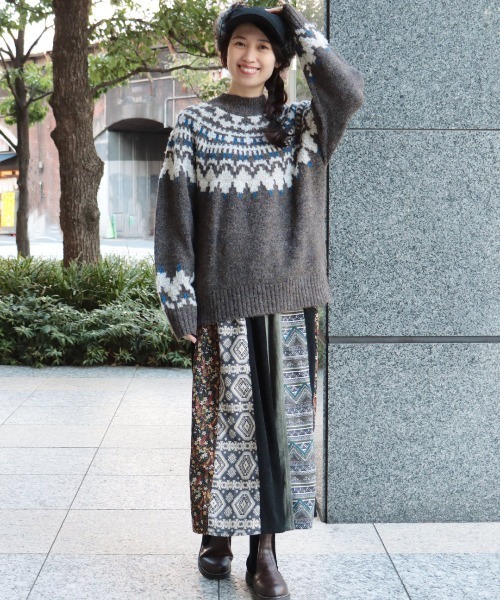 チチカカ（チチカカ）の「求心ニットプルオーバー（ニット/セーター・レディース・ベージュ/ブラック/ダークブラウン・FREE）」の5枚目の写真