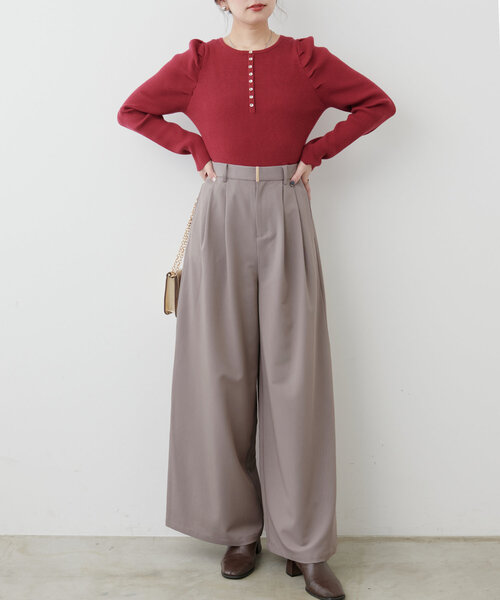 natural couture(ナチュラルクチュール)の「osonoゴールドバー付きタックワイドパンツ(その他パンツ・レディース・モカ/ブラック/グレイッシュベージュ・MEDIUM/LARGE)」の22枚目の写真