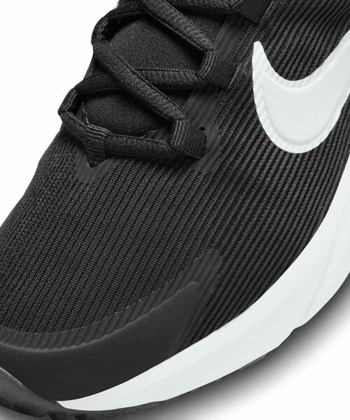 NIKE（ナイキ）の「ナイキ スター ランナー 4 ジュニア ロード ランニングシューズ / Nike Star Runner 4 Big Kids' Road Running Shoes DX7615-001 Black（スニーカー・キッズ・ブラック・24/22.5/24.5/25/23/23.5）」の5枚目の写真