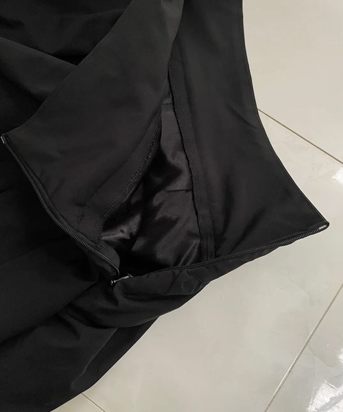 M y u(ミュー)の「バルーンスコート(スカート・レディース・ブラック・ML/SM)」の2枚目の写真