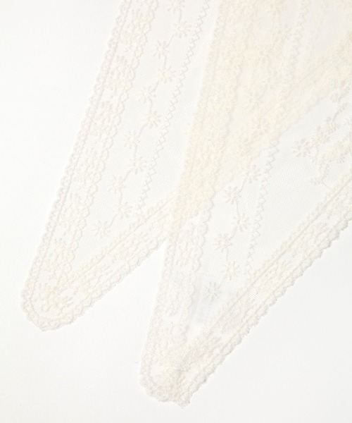 LOWRYS FARM（ローリーズファーム）の「サンカクスカーフ　 253634（バンダナ/スカーフ・レディース・その他1/ホワイト・FREE）」の4枚目の写真