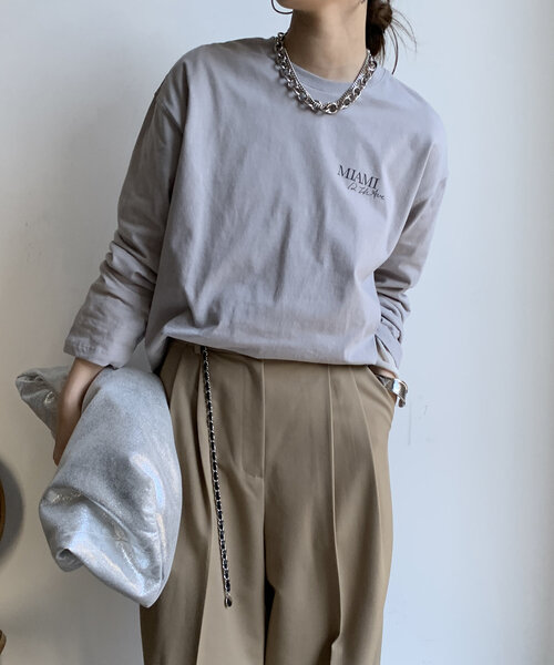 DouDou(ドゥドゥ)の「【WEB限定】バックロゴTEE(Tシャツ/カットソー・レディース・グレイッシュベージュ/グリーン/オフホワイト・FREE)」の19枚目の写真
