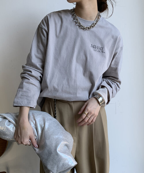 DouDou(ドゥドゥ)の「【WEB限定】バックロゴTEE(Tシャツ/カットソー・レディース・グレイッシュベージュ/グリーン/オフホワイト・FREE)」の20枚目の写真