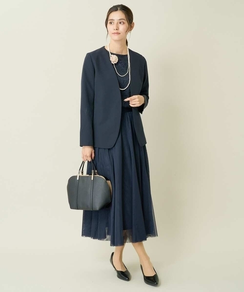 a.v.v（アーヴェヴェ）の「レーススカラップブラウス（シャツ/ブラウス・レディース・ホワイト/ネイビー・40/38/36/42/34）」の3枚目の写真