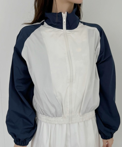 セール】スポーティなラインデザインが◎ ラグランスリーブ