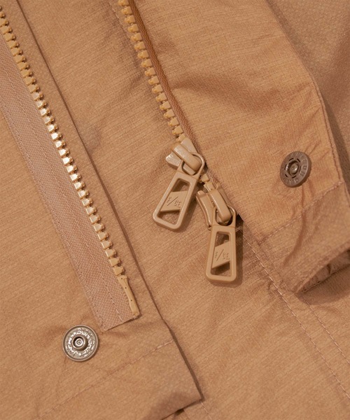 F/CE. （エフシーイー）の「F/CE. 2.5 LAYER TWO-PIECE COAT / エフシーイー 2.5レイヤー ツーピース コート（ダウンジャケット/コート・メンズ・グレー/ブラック・MEDIUM/SMALL）」の19枚目の写真