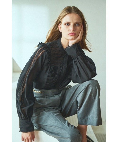 Estella.K(エステラケー)の「Alila Blouse スタンドボーダーレースBL(シャツ/ブラウス・レディース・ベージュ系/ホワイト/ブラック・FREE)」の15枚目の写真