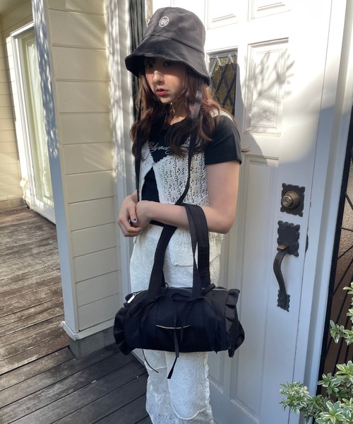 poiregnee（ポワニェ）の「［select］リボンフリルバッグ（ショルダーバッグ・レディース・ブルー/ブラック・FREE）」の3枚目の写真