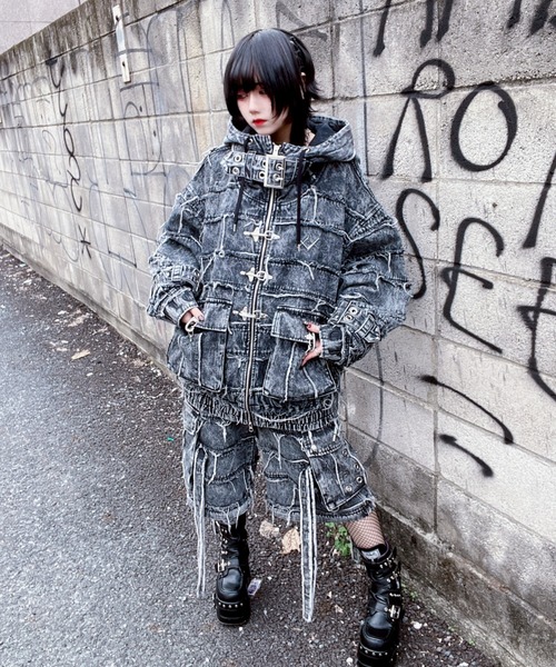 REFLEM(レフレム)の「『REFLEM/レフレム』2WAY切替ワイドデニムカーゴパンツ(デニムパンツ・レディース・A/グレー/ブラック/グレー系その他・FREE)」の9枚目の写真