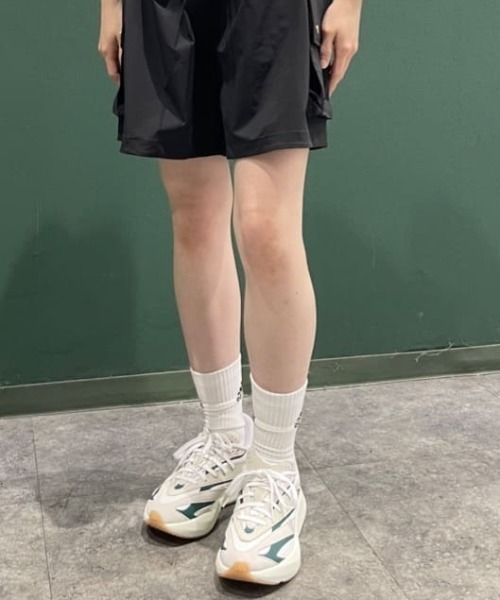 adidas(アディダス)の「アディダス adidas ライトストライド(スニーカー・レディース・ホワイト×グリーン・23.5cm/24.5cm/25.5cm/23.0cm/24.0cm/25.0cm/26.0cm)」の14枚目の写真