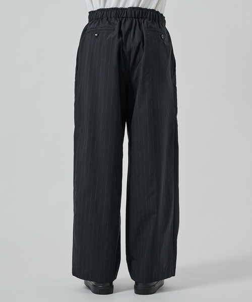 markaware（マーカウェア）の「WIDE LEG EASY PANTS（スラックス・メンズ・ブラック/ネイビー・2/1）」の7枚目の写真