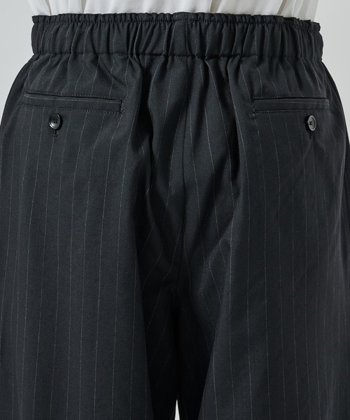 markaware（マーカウェア）の「WIDE LEG EASY PANTS（スラックス・メンズ・ブラック/ネイビー・2/1）」の8枚目の写真