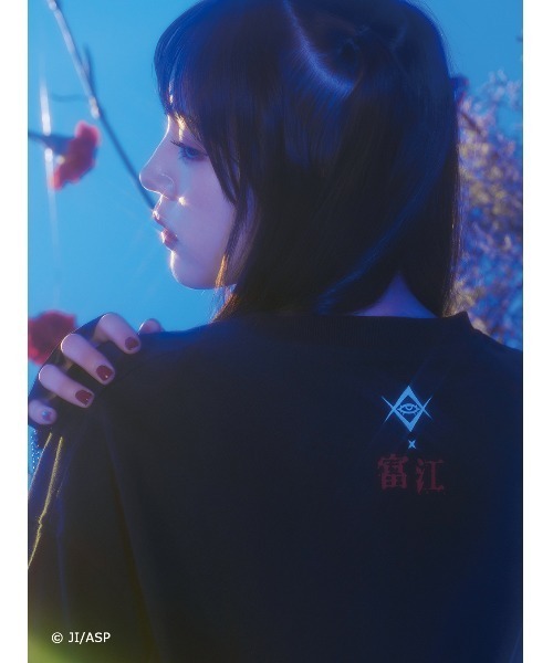 REFLEM(レフレム)の「伊藤潤二×REFLEM 富江Tシャツ(Tシャツ/カットソー・レディース・ブラック/グレー・FREE)」の4枚目の写真