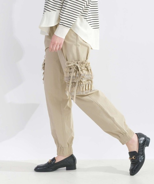 PICCIN(ピッチン)の「ポケットフリルカーゴパンツ(カーゴパンツ・レディース・ブラック/ベージュ・M)」の13枚目の写真