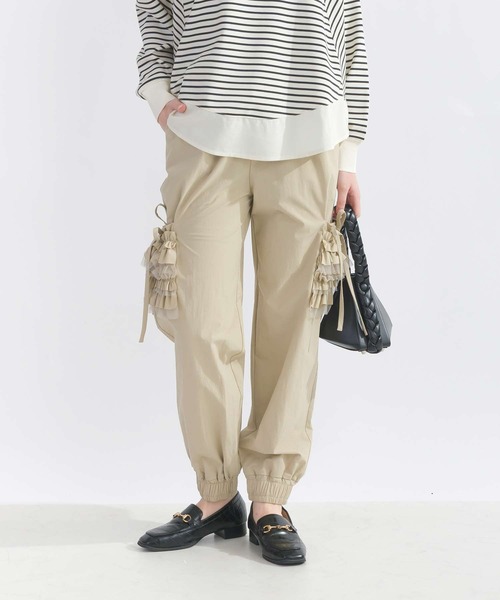 PICCIN(ピッチン)の「ポケットフリルカーゴパンツ(カーゴパンツ・レディース・ブラック/ベージュ・M)」の14枚目の写真