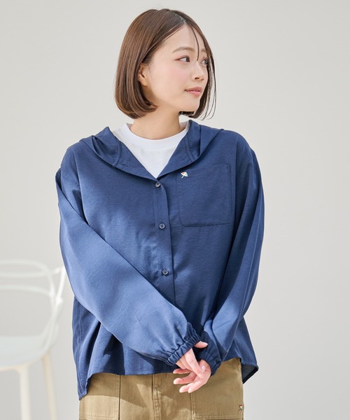 Arnold Palmer（アーノルドパーマー）の「ランダム シワ加工 シャツパーカー（シャツ/ブラウス・レディース・ホワイト/ライトブルー/ネイビー・L/M/S）」の3枚目の写真