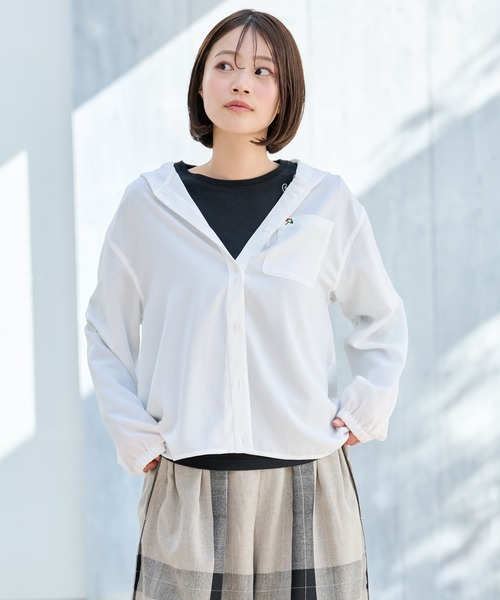 Arnold Palmer（アーノルドパーマー）の「ランダム シワ加工 シャツパーカー（シャツ/ブラウス・レディース・ホワイト/ライトブルー/ネイビー・L/M/S）」の2枚目の写真