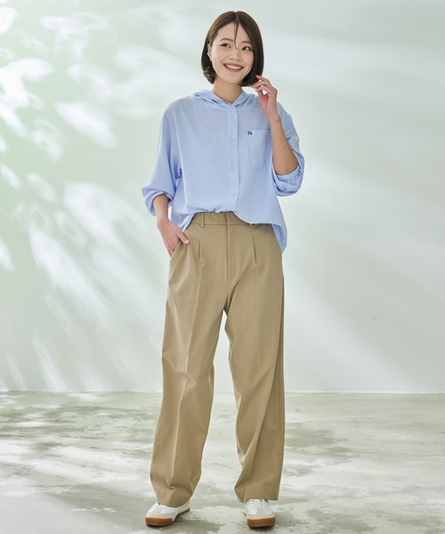 Arnold Palmer（アーノルドパーマー）の「ランダム シワ加工 シャツパーカー（シャツ/ブラウス・レディース・ホワイト/ライトブルー/ネイビー・L/M/S）」の4枚目の写真