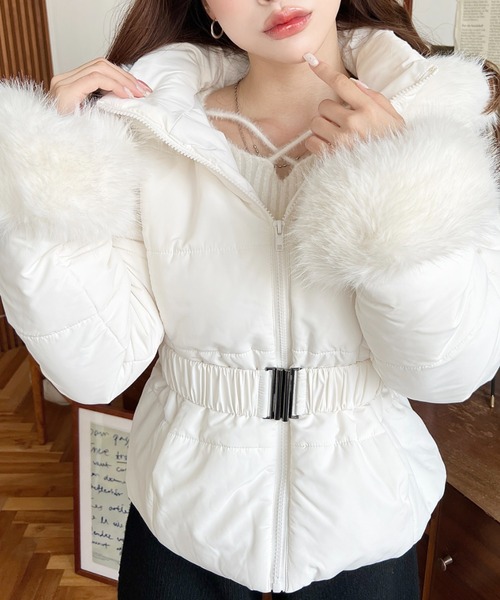  ホワイト ダウンジャケット M セール】ベルト付きフードファーダウンジャケット（ダウンジャケット
