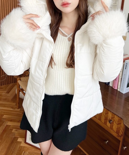 ⭐訳あり美品⭐PEARLYGATES ⭐ダウンジャケット⭐白⭐M⭐ セール】ベルト付きフードファーダウンジャケット（ダウンジャケット