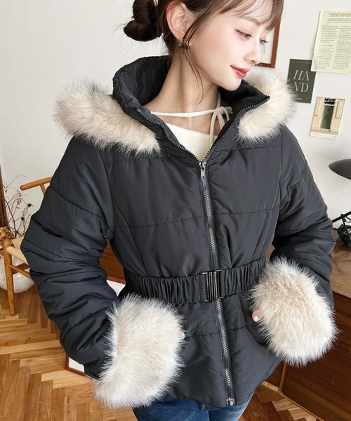 ファー付きベルトダウンジャケット ブラック gyda ファー付きブラックダウンジャケット ベルトのみ GYDA