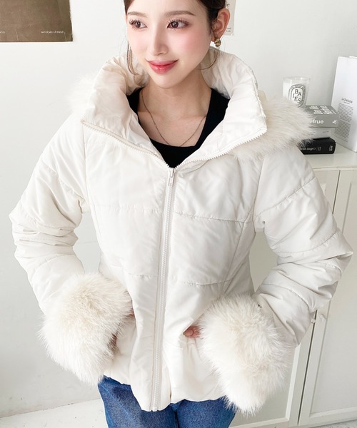 セール】ベルト付きフードファーダウンジャケット（ダウンジャケット