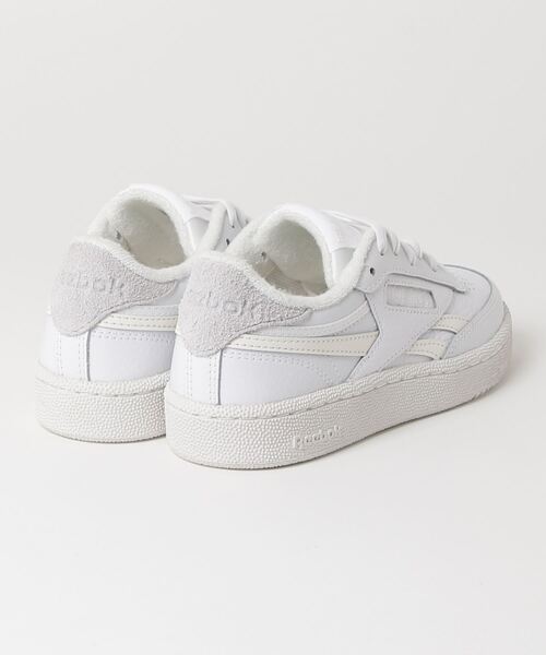 Reebok（リーボック）の「クラブシー リベンジ / CLUB C REVENGE（スニーカー・メンズ・アイボリー/ホワイト・27.5cm/28.0cm/28.5cm/29.0cm/30.0cm/22.5cm/23.0cm/23.5cm/24.5cm/24.0cm/25.0cm/25.5cm/26.0cm/26.5cm/27.0cm）」の6枚目の写真