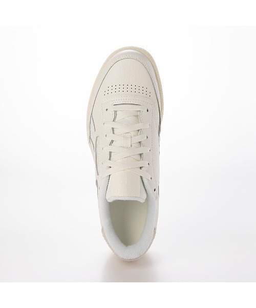 Reebok（リーボック）の「クラブシー リベンジ / CLUB C REVENGE（スニーカー・メンズ・アイボリー/ホワイト・27.5cm/28.0cm/28.5cm/29.0cm/30.0cm/22.5cm/23.0cm/23.5cm/24.5cm/24.0cm/25.0cm/25.5cm/26.0cm/26.5cm/27.0cm）」の9枚目の写真