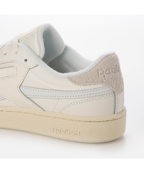 Reebok（リーボック）の「クラブシー リベンジ / CLUB C REVENGE（スニーカー・メンズ・アイボリー/ホワイト・27.5cm/28.0cm/28.5cm/29.0cm/30.0cm/22.5cm/23.0cm/23.5cm/24.5cm/24.0cm/25.0cm/25.5cm/26.0cm/26.5cm/27.0cm）」の11枚目の写真