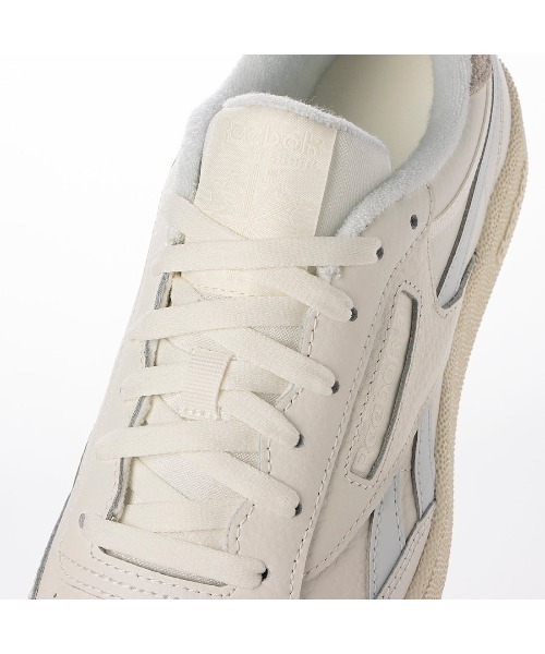 Reebok（リーボック）の「クラブシー リベンジ / CLUB C REVENGE（スニーカー・メンズ・アイボリー/ホワイト・27.5cm/28.0cm/28.5cm/29.0cm/30.0cm/22.5cm/23.0cm/23.5cm/24.5cm/24.0cm/25.0cm/25.5cm/26.0cm/26.5cm/27.0cm）」の12枚目の写真