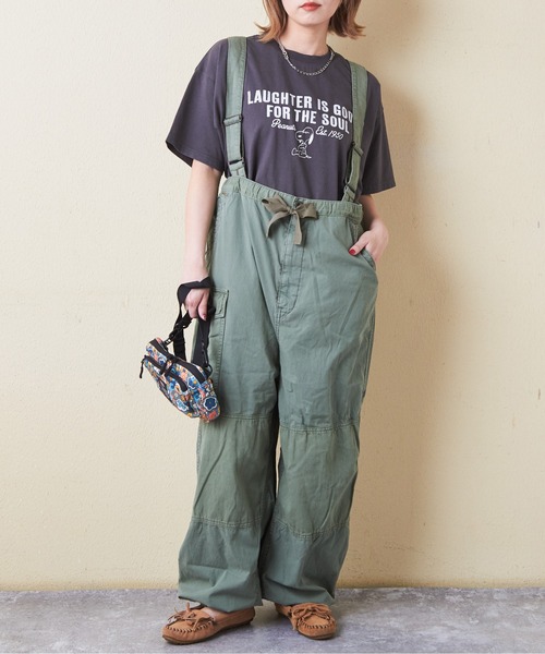 CUBE SUGAR（キューブシュガー）の「薄ツイル×ミニヘリンボン硫化染サス付カーゴパンツ（カーゴパンツ・レディース・ベージュ/スミクロ/ネイビー/カーキ・M）」の3枚目の写真