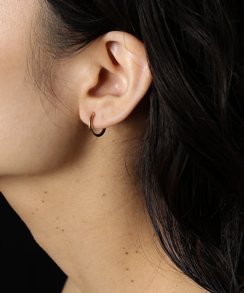 ORLEAN(オルレアン)の「【ORLEAN】シンプルフープイヤリング 1.9cm 1.5cm 1.3cm(イヤリング・レディース・ゴールド系2/シルバー系1/ゴールド/シルバー系2/シルバー/ゴールド系1・フリー)」の6枚目の写真