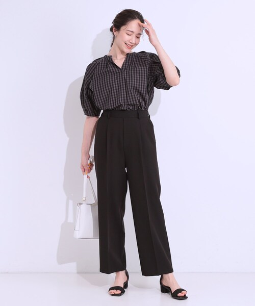 DRESKIP（ドレスキップ）の「【S-LL/ひんやり】大人のきれいめスタイルに センタープレスワイドパンツ（その他パンツ・レディース・ブラック/ライトベージュ/グレー・01/02/03/04）」の17枚目の写真