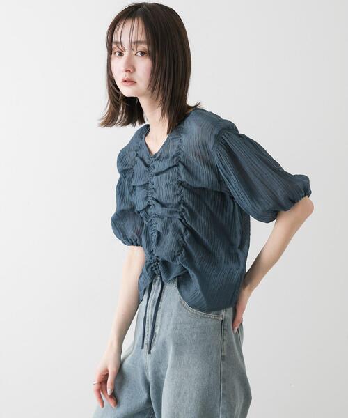 SENSE OF PLACE by URBAN RESEARCH(センスオブプレイスバイアーバンリサーチ)の「シャーリングブラウス(5分袖)(シャツ/ブラウス・レディース・オフホワイト/グリーン/ブラック・ONE)」の6枚目の写真
