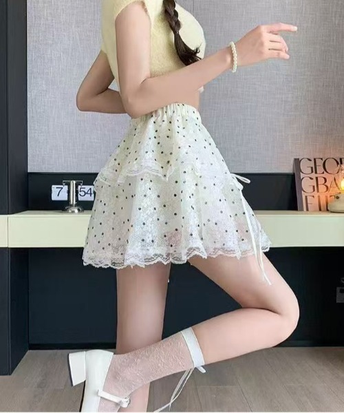 Mejoul(メジュール)の「【インパン付き】ドット柄レースティアードフリルミニスカート(スカート・レディース・ホワイト・M/L)」の12枚目の写真