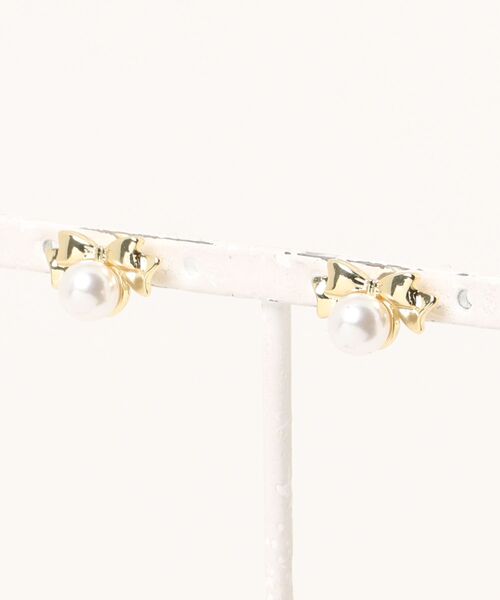 FOREVER 21(フォーエバー トゥエンティーワン)の「リボンパールピアス(ピアス(両耳用)・レディース・ゴールド/シルバー・FREE)」の7枚目の写真
