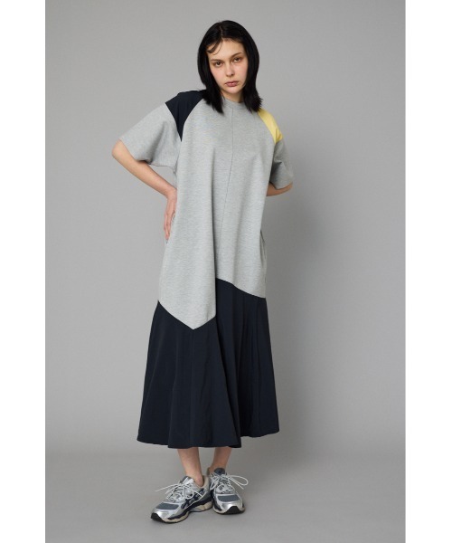 HeRIN.CYE(ヘリンドットサイ)の「Patch docking one piece パッチドッキングワンピース(ワンピース・レディース・グレー/ブラック/ネイビー・FREE)」の2枚目の写真