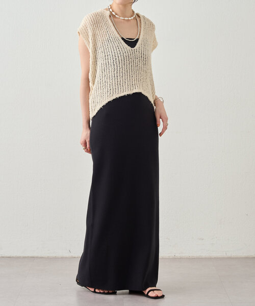 SHENERY(シーナリー)の「【2サイズ展開】透かし編みVネックニットベスト(ベスト・レディース・グレー系その他/アイボリー/ブラック・36/38)」の13枚目の写真