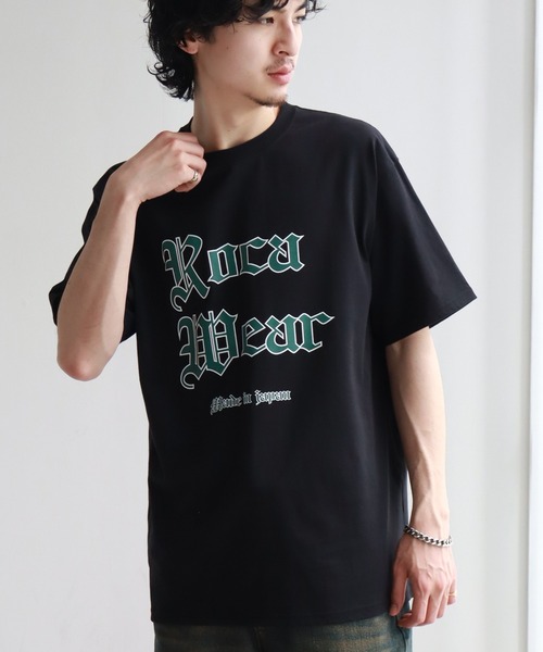 ROCAWEAR(ロカウェア)の「【ROCAWEAR/ロカウェア】オールドイングリッシュ ロゴプリント 半袖Tシャツ メイドインジャパン(Tシャツ/カットソー・メンズ・ブラック/ホワイト・M/L/XL)」の16枚目の写真