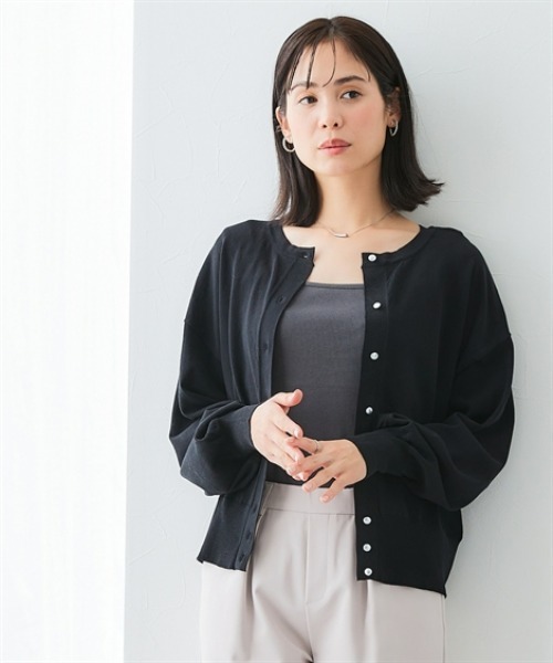 7days Life Styling(セブンデイズライフスタイリング)の「【接触冷感/UVカット】前後2WAYメタルボタン綿混ニットカーディガン(ニット/セーター・レディース・ブルー/杢グレー/ブラック・S/M/L/LL/3L)」の4枚目の写真