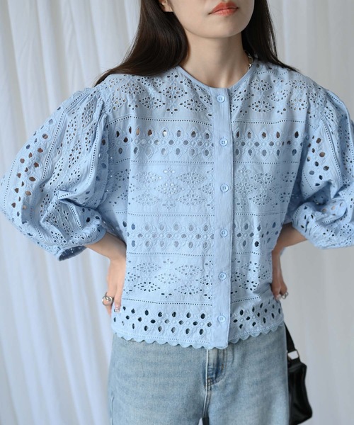 ＆HALF（アンドハーフ）の「【indian Cotton Collection】インド綿カットワーク刺繍コクーンシャツ（インドコットン.コットン100%,綿100%）（シャツ/ブラウス・レディース・ブラック/オフホワイト/サックスブルー・L/M）」の3枚目の写真