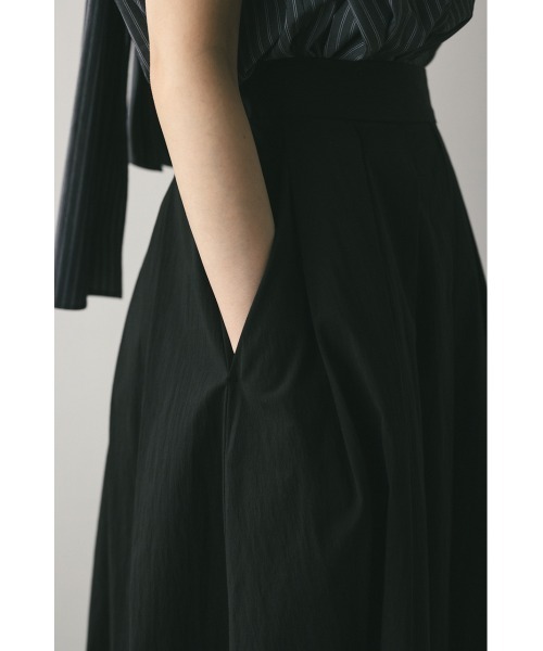 STYLEMIXER(スタイルミキサー)の「タックフレアスカート(スカート・レディース・ベージュ/サックスブルー/ブラック・SMALL/MEDIUM)」の20枚目の写真