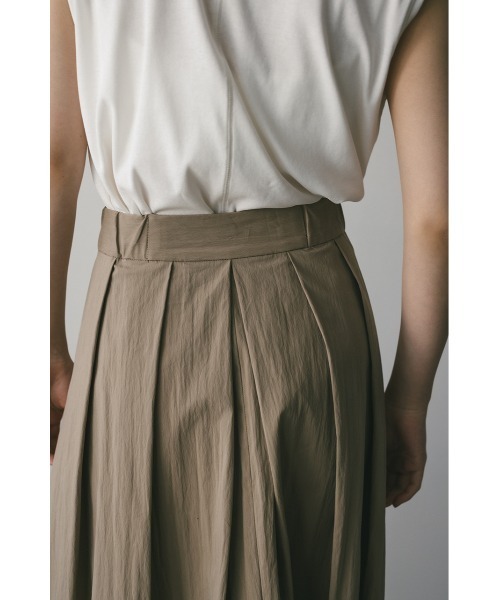 STYLEMIXER(スタイルミキサー)の「タックフレアスカート(スカート・レディース・ベージュ/サックスブルー/ブラック・SMALL/MEDIUM)」の8枚目の写真