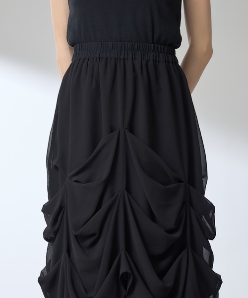 &. NOSTALGIA（アンドドットノスタルジア）の「【ZOZO限定】変形ドロストシャーリングスカート（スカート・レディース・ブラック/ホワイト・M）」の12枚目の写真