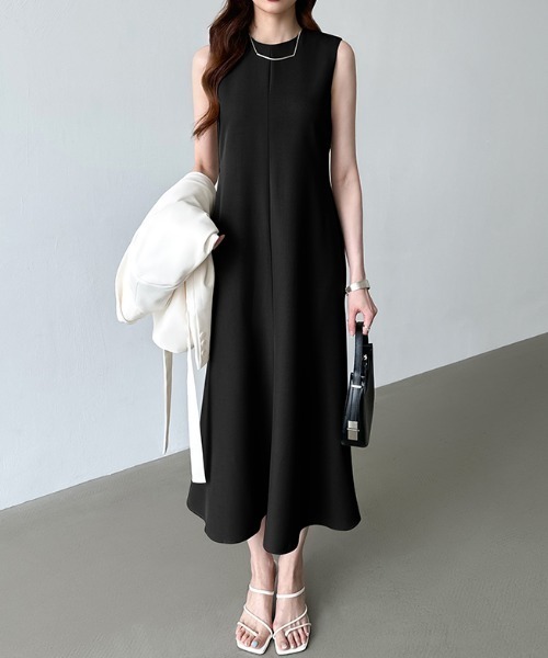 【美品】OUR 〔新型〕綺麗なシルエットのワンピース セール】品よく美シルエット ノースリーブワンピース ロング